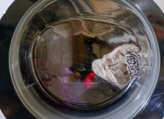 How To Speed Clean Your Home In Minutes With Easy Expert Tips