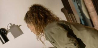 How To Organize A Small Bedroom For Maximum Cleanliness Effortlessly