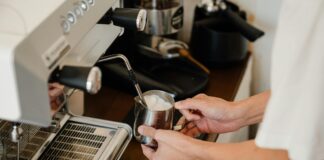 How To Descale A Coffee Maker Using Vinegar: Easy & Effective Tips