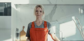 How To Clean Like A Professional Housekeeper: Expert Tips Revealed