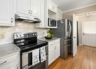 How To Clean A Microwave Using Just A Lemon For Sparkling Results